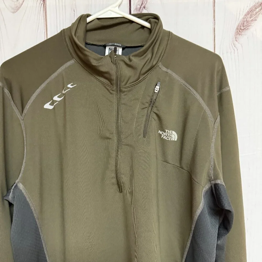 The North Face Flight Series 1/4 Zip Men’s‎ Large Olive Green Gray EUC